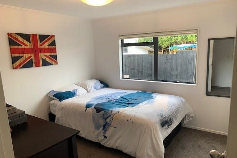 Photo of property in 2/22 Seine Road, Forrest Hill, Auckland, 0620