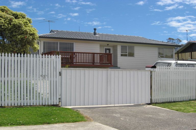 Photo of property in 5 Upwood Place, Mangere, Auckland, 2022