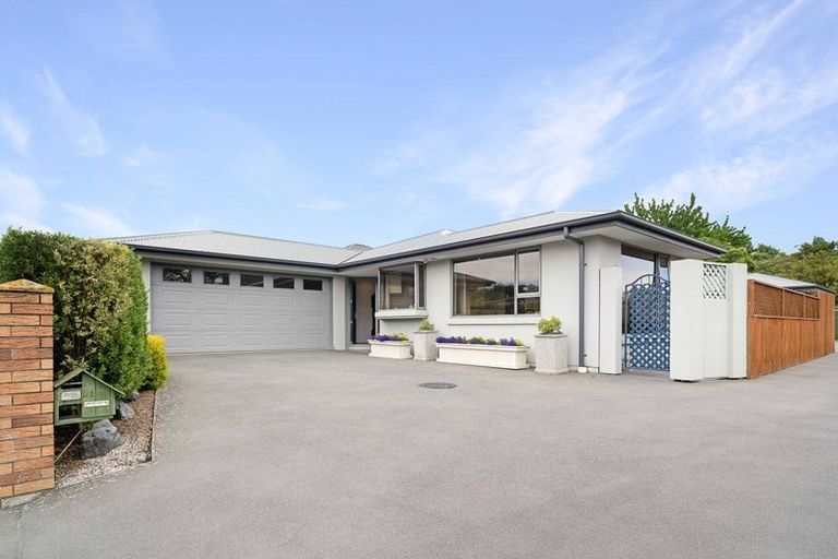 Photo of property in 1/61 Colombo Street, Cashmere, Christchurch, 8022