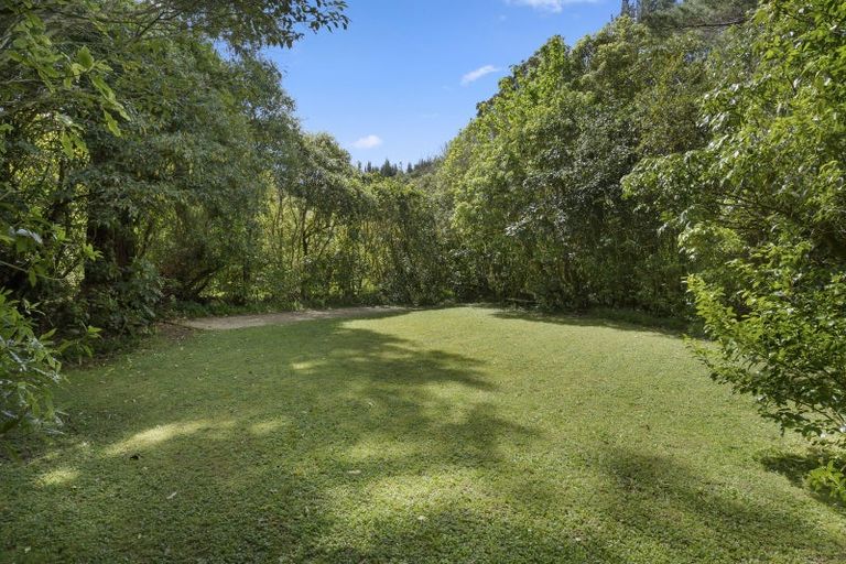 Photo of property in 235 Plateau Road, Te Marua, Upper Hutt, 5018