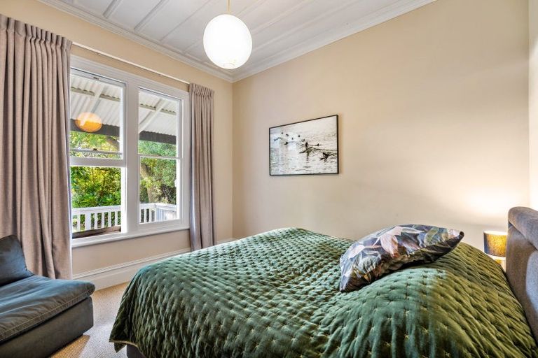 Photo of property in 70 Gillies Crescent, Waimarama, Havelock North, 4294