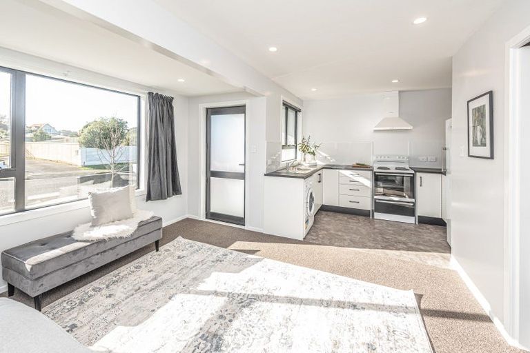 Photo of property in 1 Kupe Place, Castlecliff, Whanganui, 4501