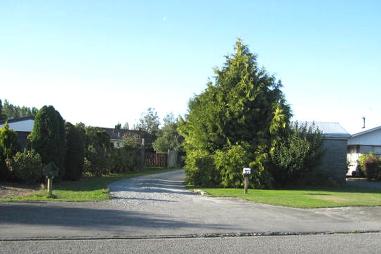 Photo of property in 16 Torlesse Crescent, Darfield, 7510