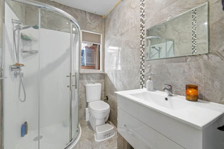 Photo of property in 2/72 Rosella Road, Mangere East, Auckland, 2024