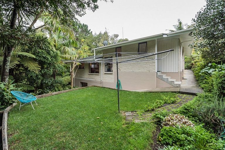 Photo of property in 3 Hebe Place, Birkenhead, Auckland, 0626