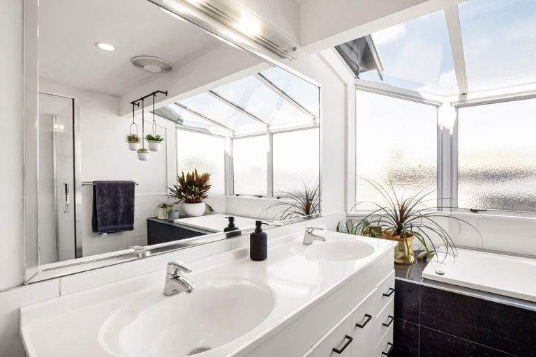 Photo of property in 7a Gordon Road, Mount Maunganui, 3116