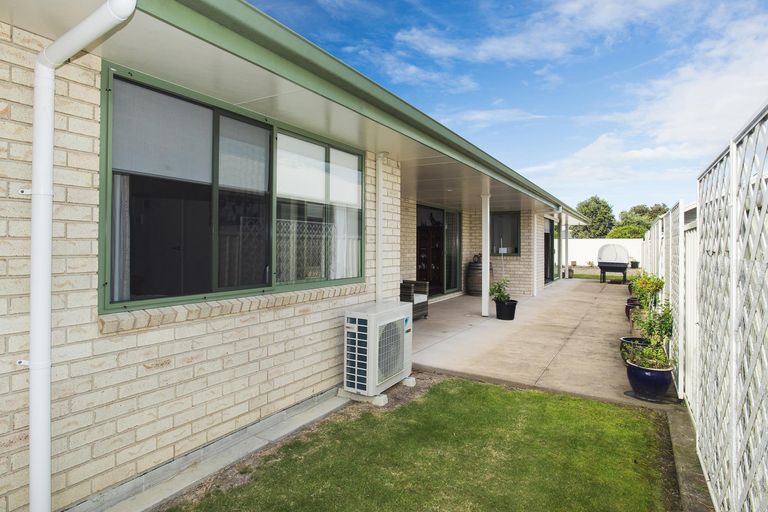 Photo of property in 26 Pohutukawa Grove, Lytton West, Gisborne, 4010