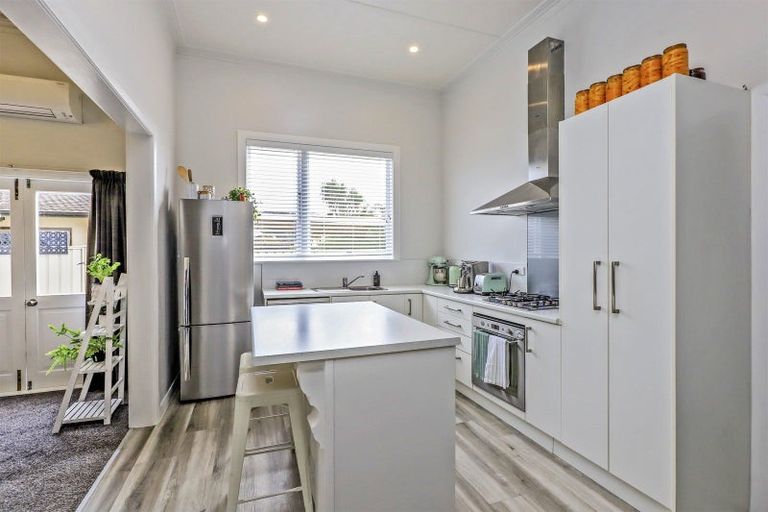 Photo of property in 43a Georges Drive, Napier South, Napier, 4110