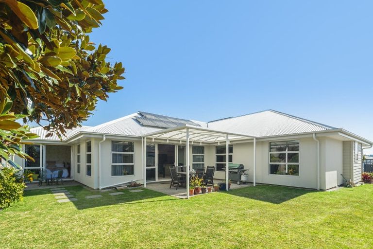 Photo of property in 42 Mortlake Heights, Pyes Pa, Tauranga, 3112
