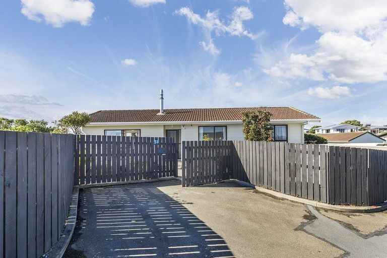 Photo of property in 31 Rothwell Street, Titahi Bay, Porirua, 5022