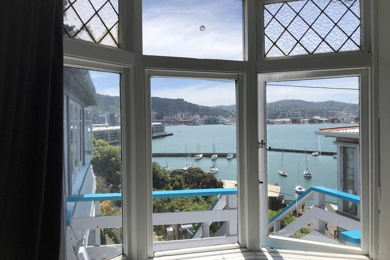 Photo of property in 14 Prince Street, Mount Victoria, Wellington, 6011