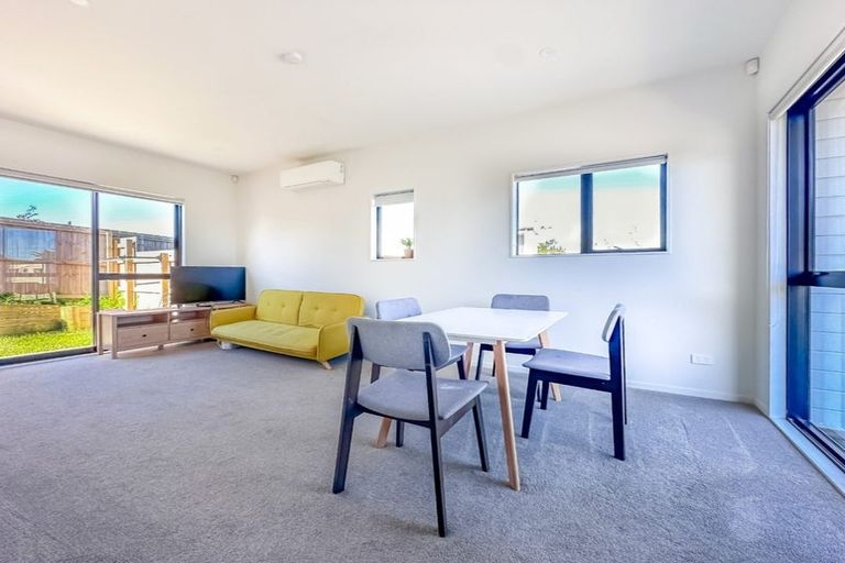 Photo of property in 3/26 Toru Street, Te Atatu Peninsula, Auckland, 0610