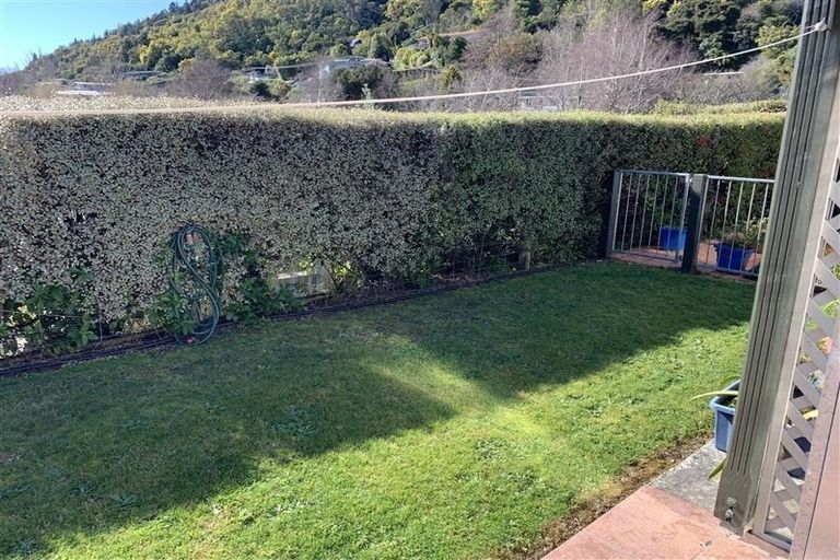 Photo of property in 4j Rutland Street, Picton, 7220