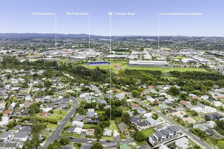 Photo of property in 4 Pomelo Road, Te Atatu South, Auckland, 0610