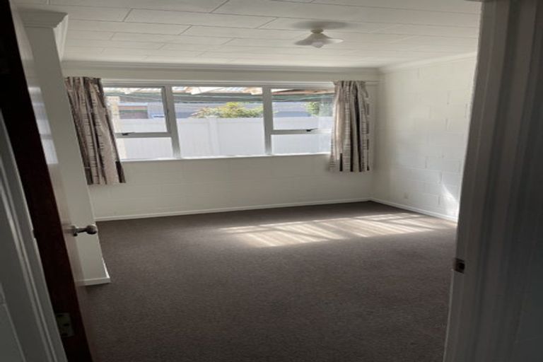 Photo of property in 3 Marama Place, One Tree Point, 0118