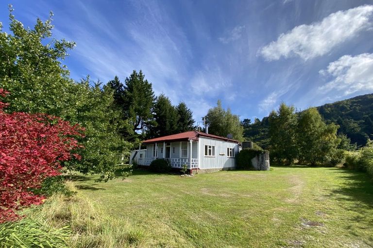 Photo of property in 1142 Garston-athol Highway, Athol, 9793