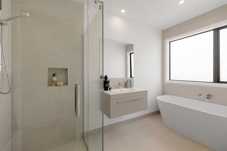 Photo of property in 38 Hugo Shaw Drive, Cambridge, 3434