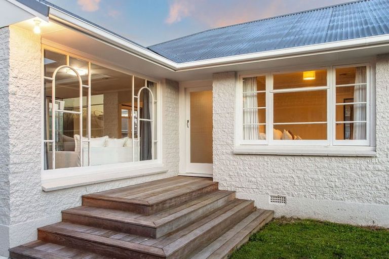 Photo of property in 21 Halliwell Avenue, Papanui, Christchurch, 8052