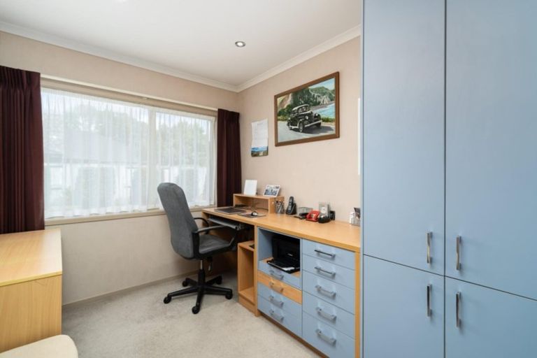 Photo of property in 9 Waiora Place, Pyes Pa, Tauranga, 3112