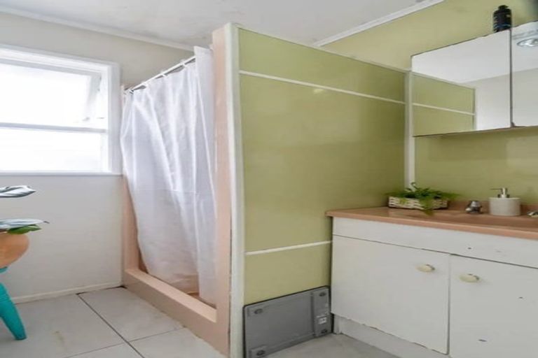 Photo of property in 79 Beeston Crescent, Manurewa, Auckland, 2102