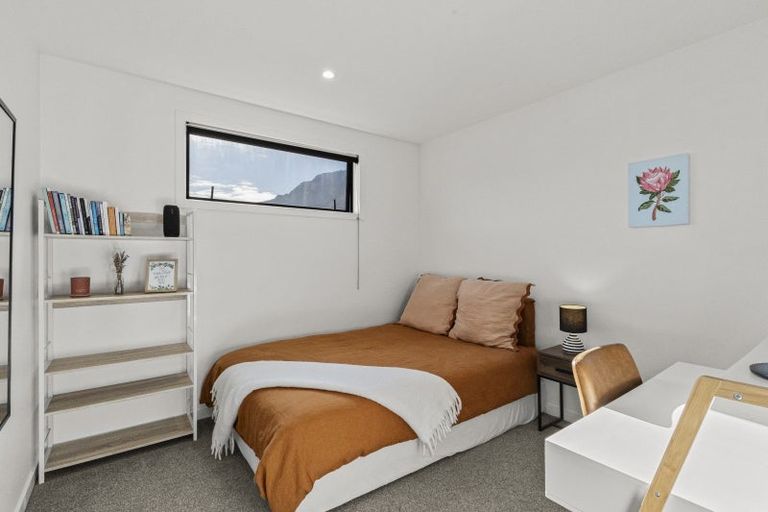 Photo of property in 43 Spur Ridge Rise, Jacks Point, 9371