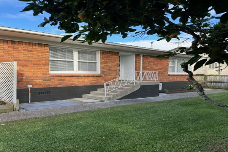 Photo of property in 3/41 Northumberland Avenue, Belmont, Auckland, 0622