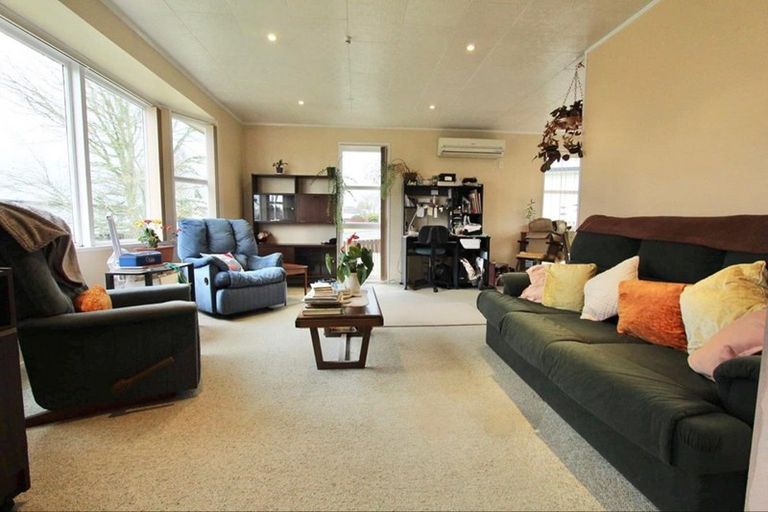 Photo of property in 8 Wairoa Place, Tokoroa, 3420