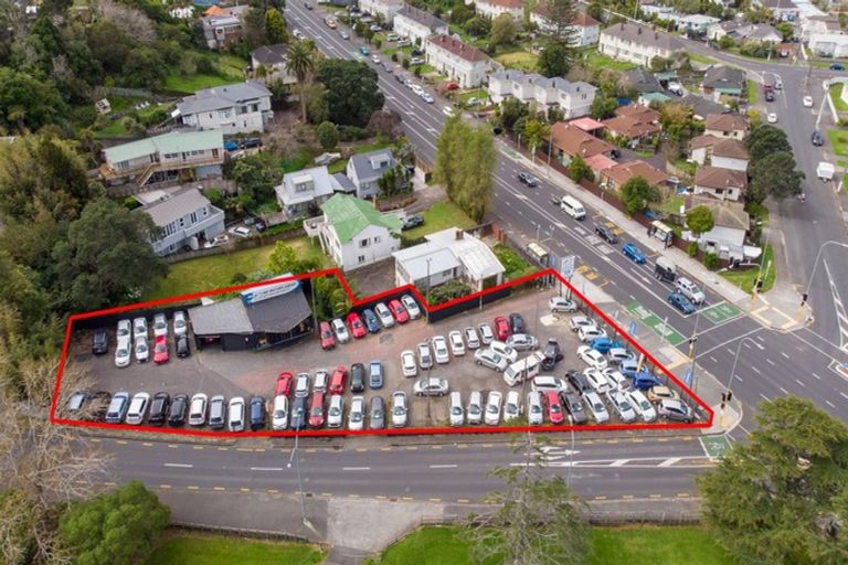 Photo of property in 729 Great North Road, Grey Lynn, Auckland, 1021