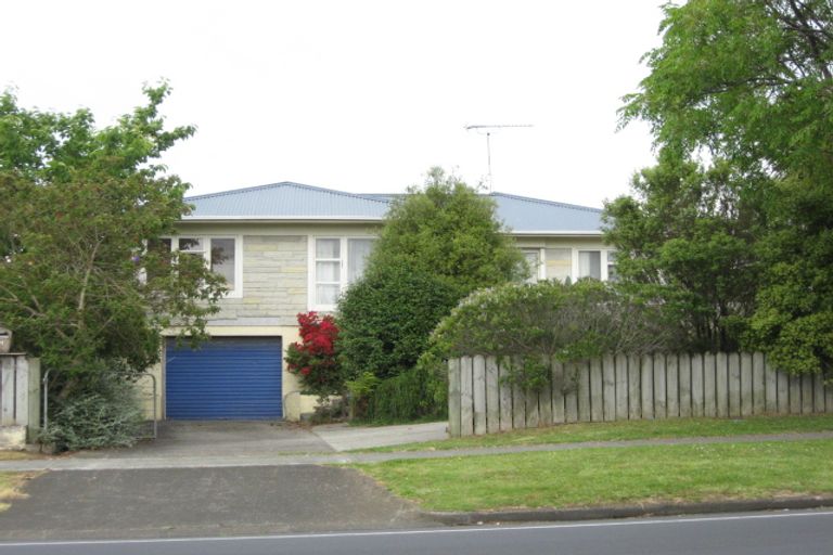 Photo of property in 24 Paerata Road, Pukekohe, 2120