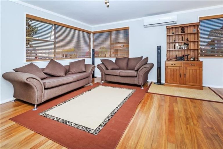 Photo of property in 168 Cascades Road, Pakuranga Heights, Auckland, 2010