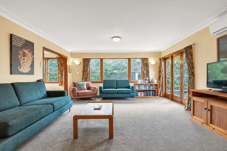 Photo of property in 2 Davidson Street, Glenholme, Rotorua, 3010