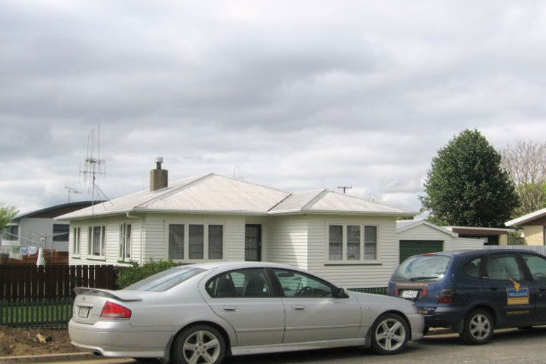Photo of property in 1 Karaka Road, Otumoetai, Tauranga, 3110