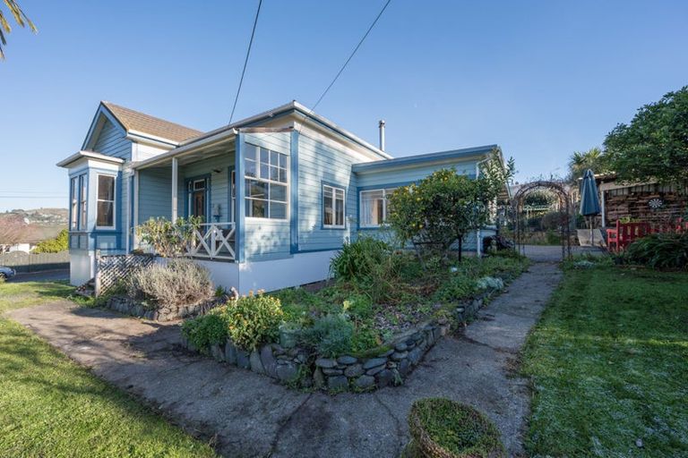 Photo of property in 92 Kawai Street, Nelson South, Nelson, 7010