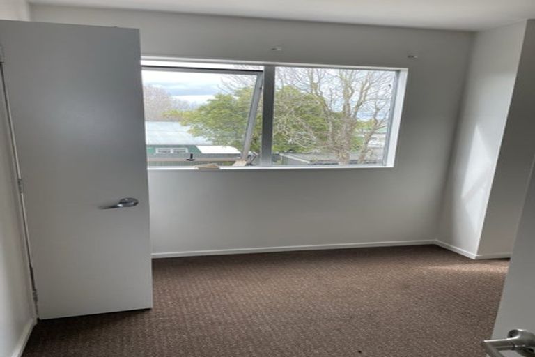 Photo of property in 93b Olliviers Road, Phillipstown, Christchurch, 8011