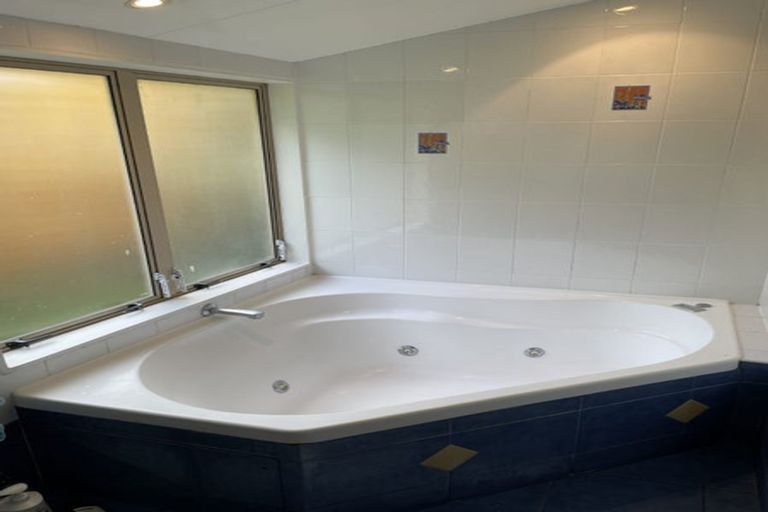 Photo of property in 11 Routly Avenue, Pukekohe, 2120