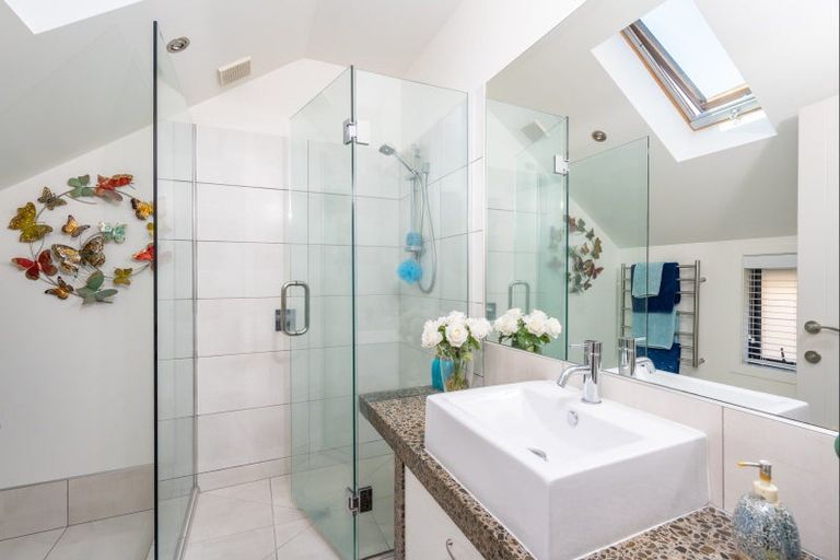 Photo of property in 7 Haines Grove, Rainbow Point, Taupo, 3330