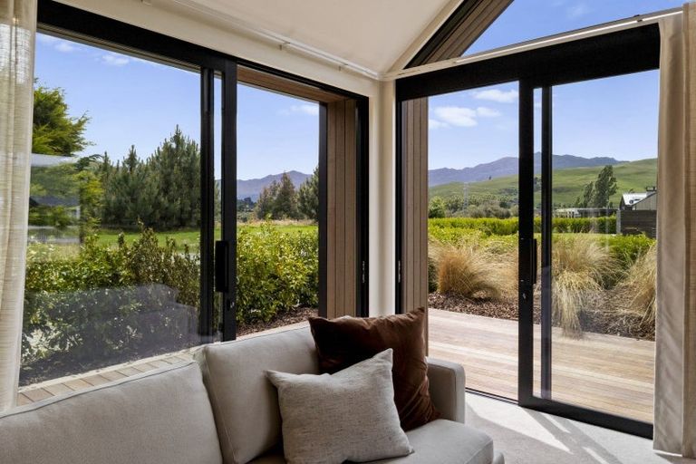 Photo of property in Kawarau Heights, 4 Carrick Lane, Lake Hayes, Queenstown, 9304