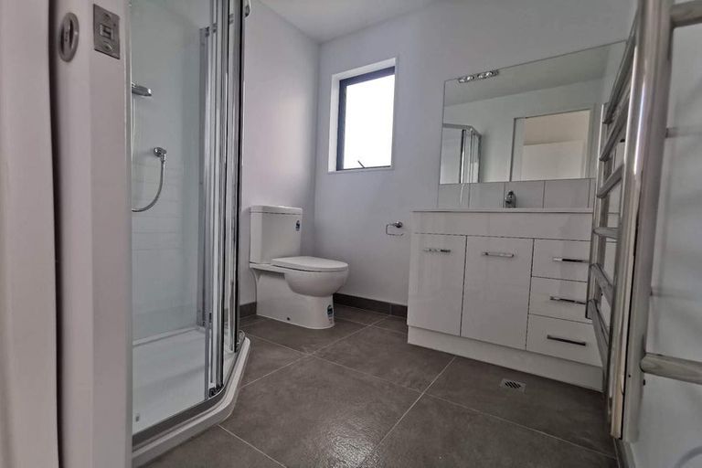 Photo of property in 22 Eileen Newey Place, Henderson, Auckland, 0612