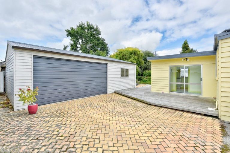 Photo of property in 26 Hunter Street, Edendale, 9825