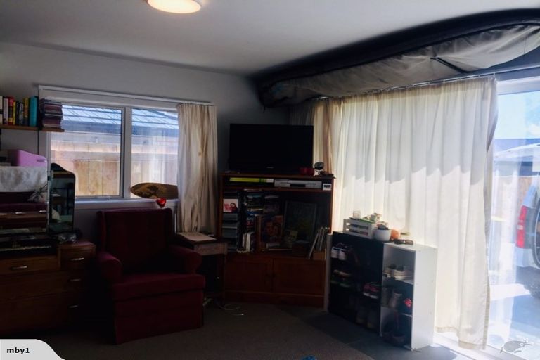 Photo of property in 7 Sauterne Road, Kumeu, 0810