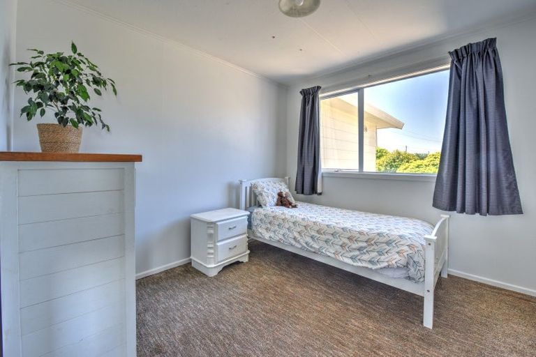 Photo of property in 58 Hunter Street, Edendale, 9825