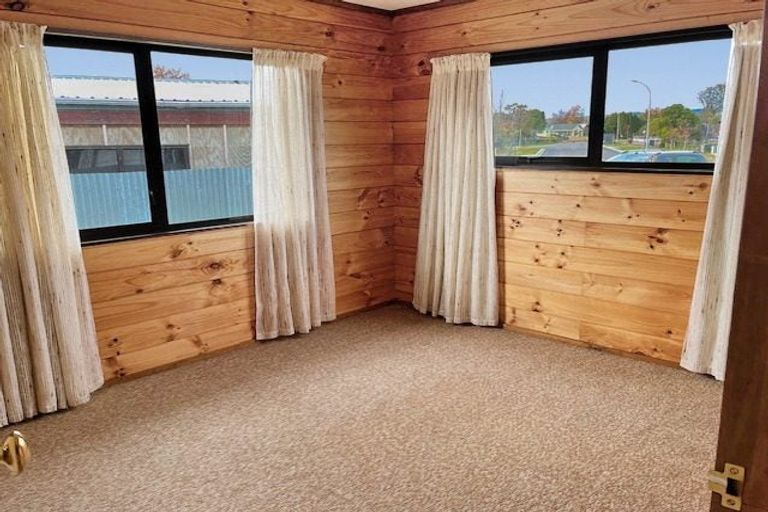 Photo of property in 36 Poihaere Street, Turangi, 3334