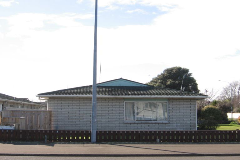 Photo of property in 4/299 Ruahine Street, Terrace End, Palmerston North, 4410