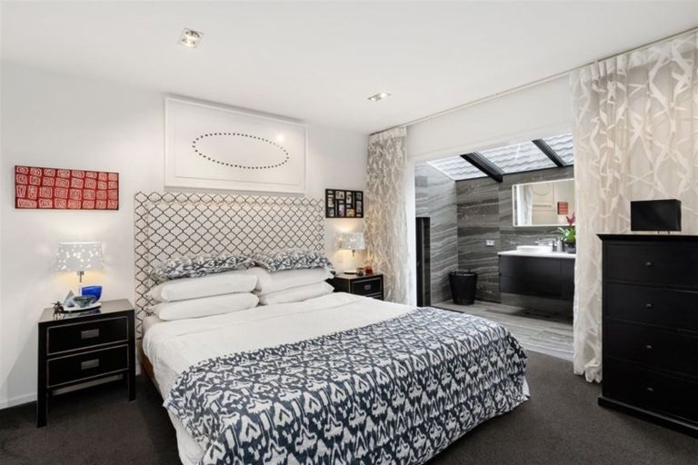 Photo of property in 40 Wroxton Terrace, Merivale, Christchurch, 8014