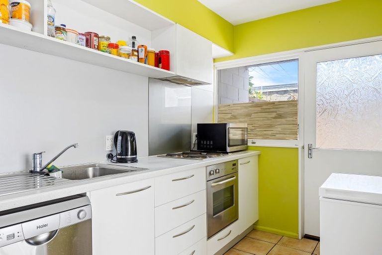 Photo of property in 3 Winchester Street, Lyttelton, 8082