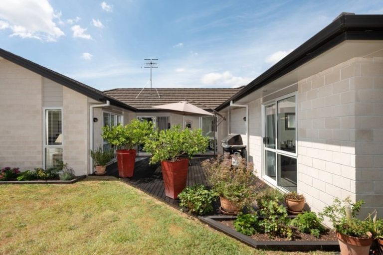 Photo of property in 23 Mortlake Heights, Pyes Pa, Tauranga, 3112