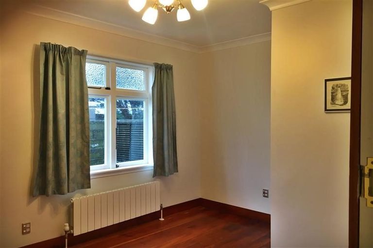 Photo of property in 44 Birdwood Road, Waterloo, Lower Hutt, 5011