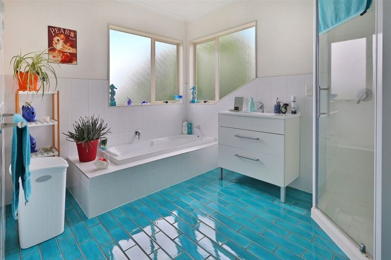 Photo of property in 27c Swanson Road, Henderson, Auckland, 0610