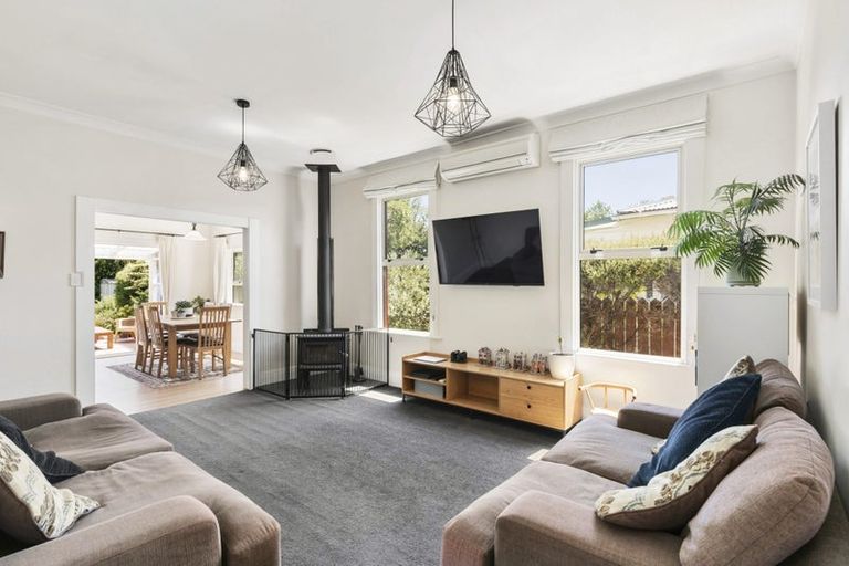 Photo of property in 27 Randwick Crescent, Moera, Lower Hutt, 5010