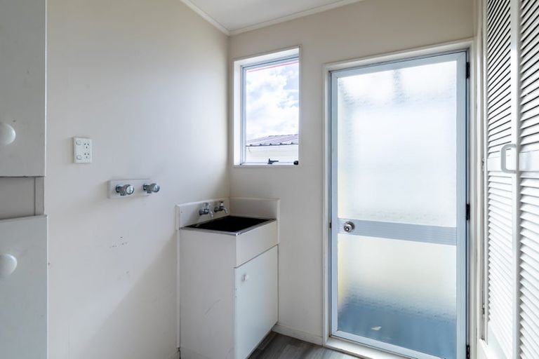 Photo of property in 34 Armada Drive, Ranui, Auckland, 0612